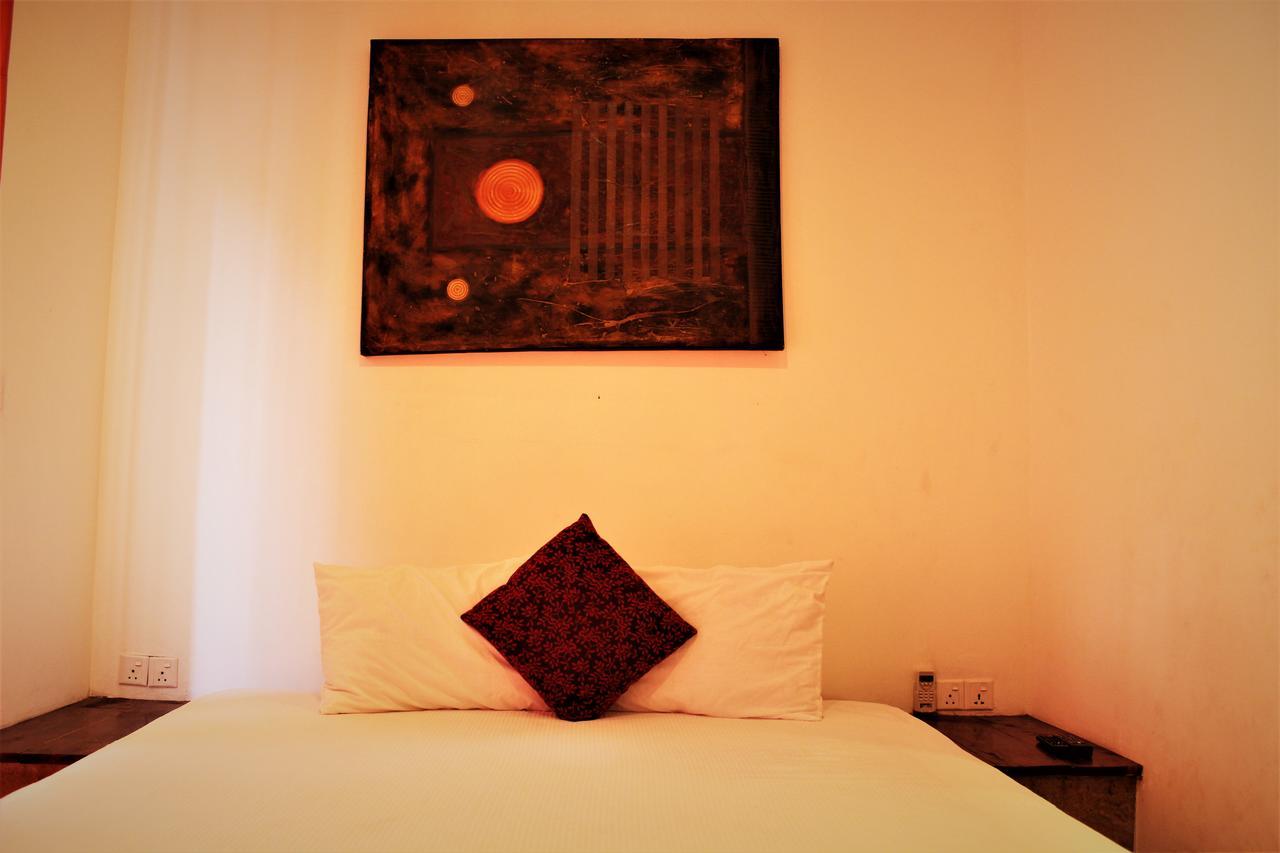 Sleek Hotel เคแกล ภายนอก รูปภาพ