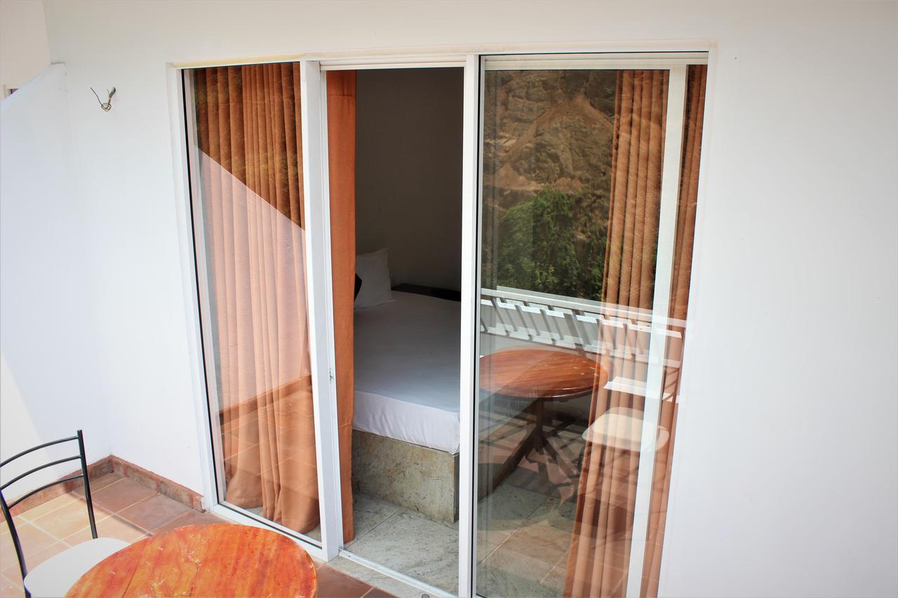 Sleek Hotel เคแกล ภายนอก รูปภาพ