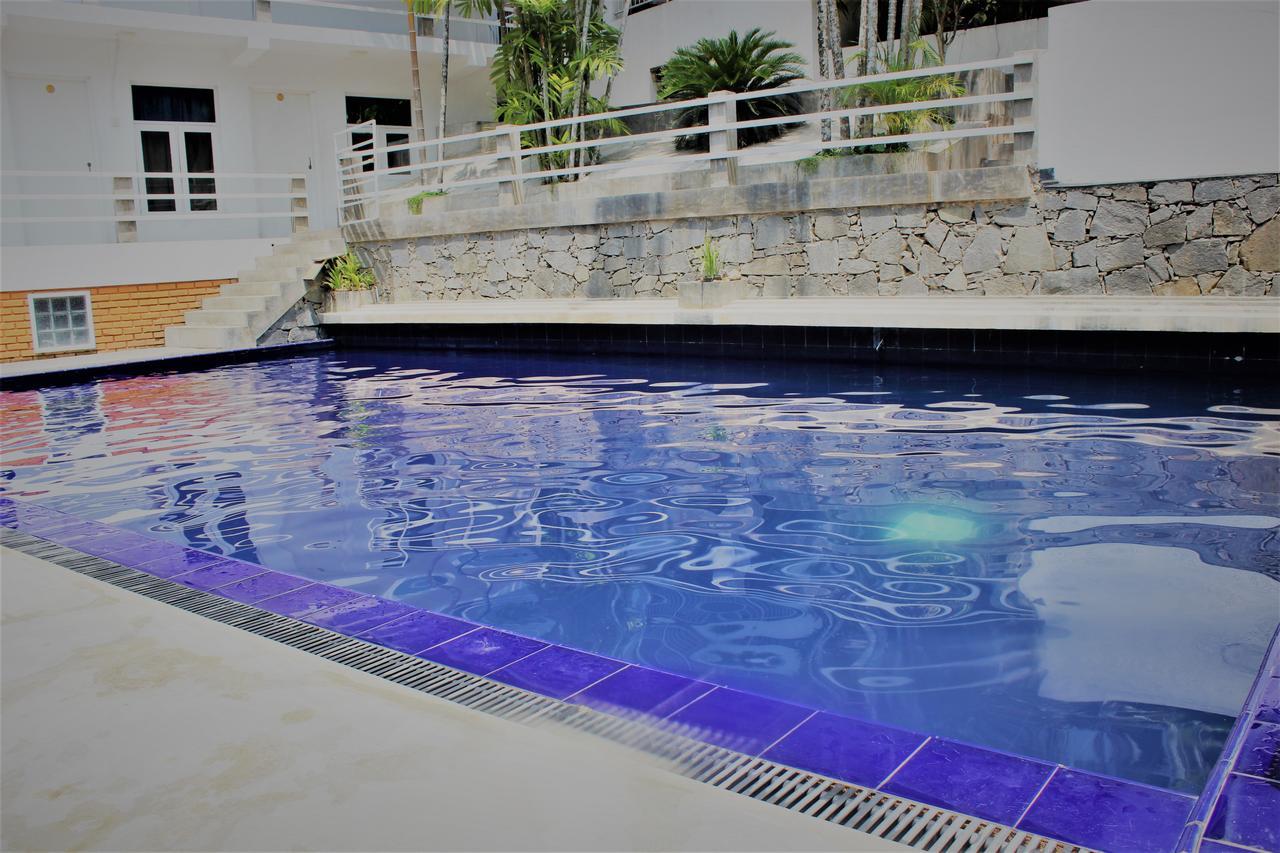 Sleek Hotel เคแกล ภายนอก รูปภาพ